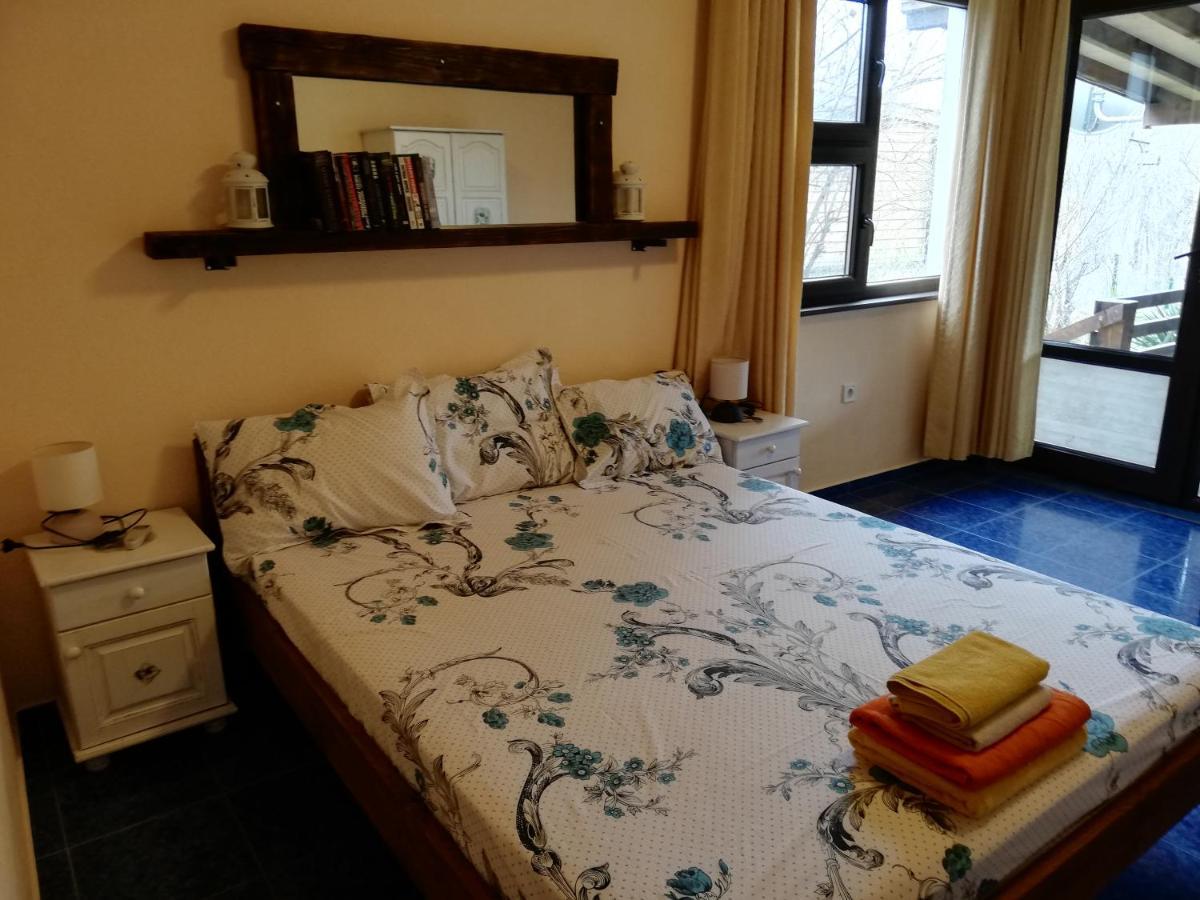 Guest House Fanny Sinemoretz Esterno foto
