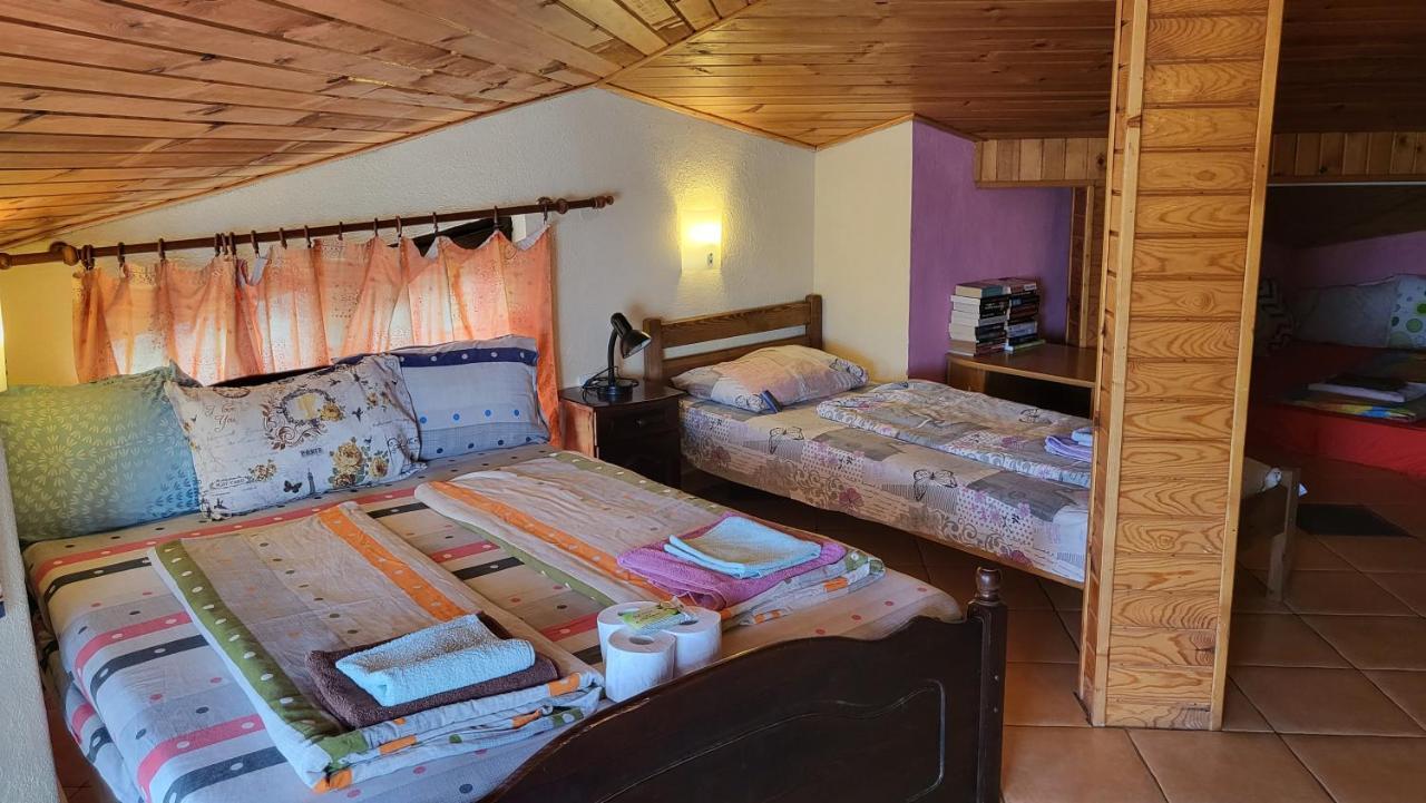 Guest House Fanny Sinemoretz Esterno foto