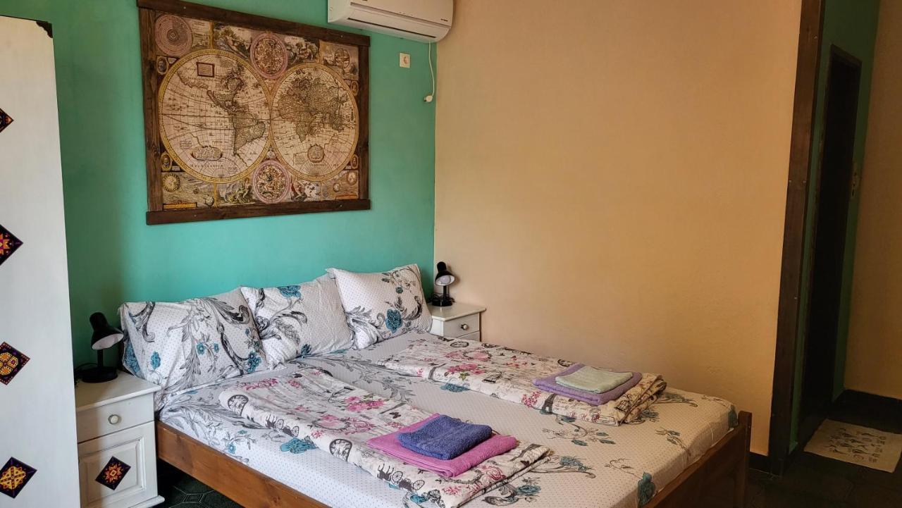 Guest House Fanny Sinemoretz Esterno foto