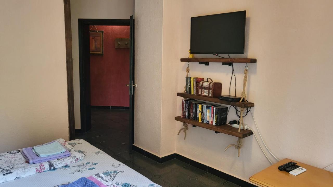 Guest House Fanny Sinemoretz Esterno foto