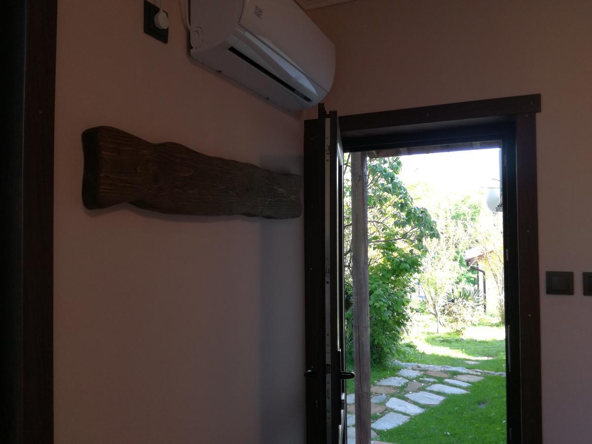 Guest House Fanny Sinemoretz Esterno foto